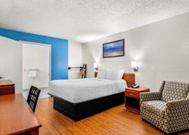 Homestay Inn and suites 5