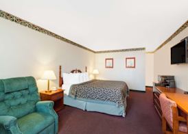 Days Inn by Wyndham Erick 4