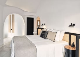Charisma Suites 5