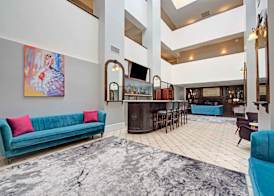 The Roslyn, Tapestry Collection by Hilton 3