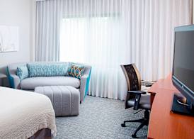 Courtyard by Marriott Roanoke Airport 5