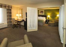 Holiday Inn KANSAS CITY AIRPORT by IHG 4
