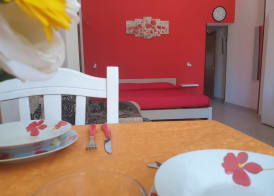 Monolocale Rosso 4