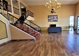 Super 8 by Wyndham Elk City 4