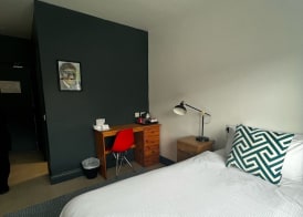 Tom Dick and Harriet's Accommodation 5