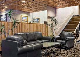 Super 8 by Wyndham Fallon 3