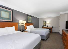 La Quinta Inn by Wyndham Pensacola 3