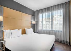 AC Hotel Victoria Suites by Marriott 5