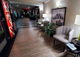 Super 8 by Wyndham Sterling Heights/Detroit Area 2