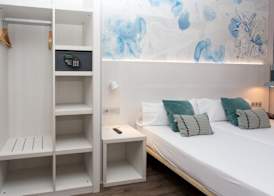 Hostal Operaramblas 5