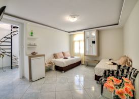Pantheon Hotel 5
