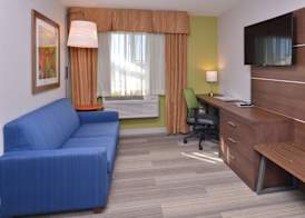 Holiday Inn Express & Suites STEVENS POINT by IHG 5