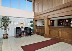 Brandywine Valley Inn SureStay Plus by Best Western 3