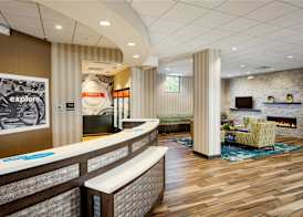 Hampton Inn & Suites by Hilton Seattle/Northgate 3