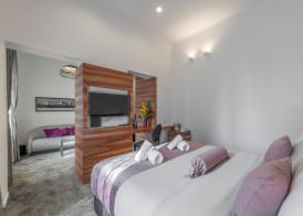 Starlight Luxury Suites 4