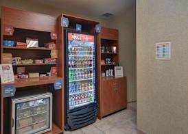 Quality Suites Near Cedar Creek Lake 4
