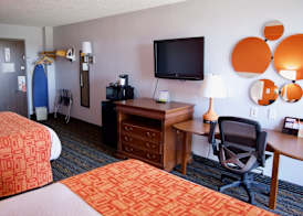 Howard Johnson by Wyndham Lexington 5