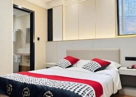 Longchen Holiday Inn (Shanghai Ruijin Hospital Yongjia Road Branch) 2