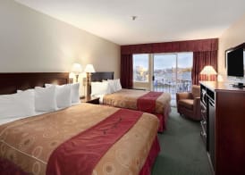 Travelodge by Wyndham Nanaimo 4