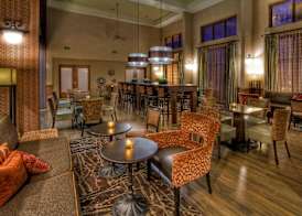 Hampton Inn & Suites Kalamazoo-Oshtemo 4