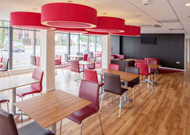 Travelodge Winnersh Triangle 2