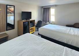 Days Inn by Wyndham Lafayette Scott 5