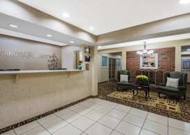 Howard Johnson by Wyndham Springfield 2