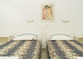 Anna's Studios & Apartments 3