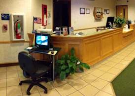 Super 8 by Wyndham Ava 3