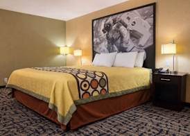 Super 8 by Wyndham Pasadena 5