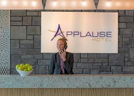 Applause Hotel Calgary Airport by CLIQUE 3