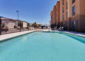 Hampton Inn & Suites Fresno-Northwest 5