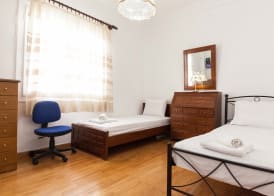 Koukaki Vintage Look 2BR Apt w Balcony 2