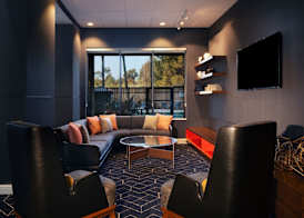 Courtyard by Marriott Newark Silicon Valley 4