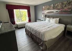 Clarion Pointe - Greensboro Coliseum Area 2