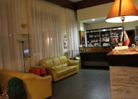 Hotel 106 3