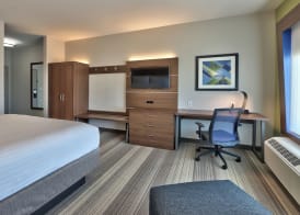 Holiday Inn Express & Suites HOUSTON EAST - BELTWAY 8 by IHG 3