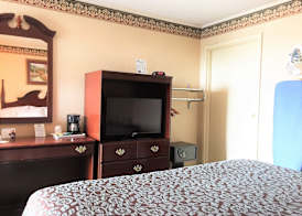 Days Inn by Wyndham Tannersville 4