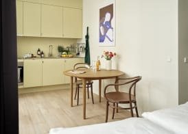 Apēron Apartment Hotel 4