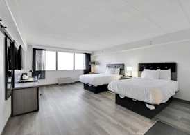 Holiday Inn Express & Suites Washington DC - NoMA by IHG 3