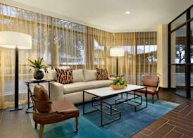 Embassy Suites Austin Downtown South Congress 4