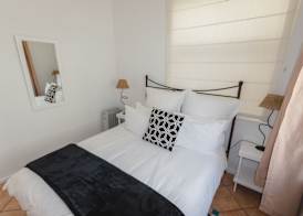 Boulders Beach Hotel, Cafe and Curio shop 5
