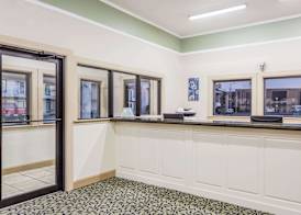 Super 8 by Wyndham Adel 2