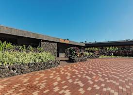 Maui Seaside Hotel 2