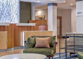 Fairfield Inn & Suites by Marriott Greenwood 3
