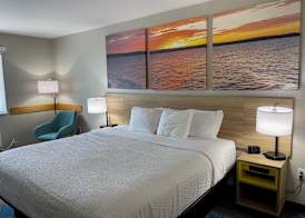 Days Inn by Wyndham Imlay City 4