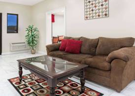 Ramada by Wyndham Pelham 3
