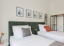UPSTREET Charming & Comfy 2BD Apt-Acropolis 4
