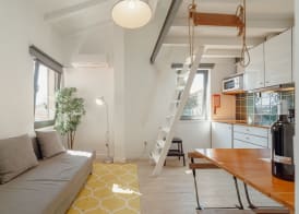 Mezzanine Stylish by Vacationy 4