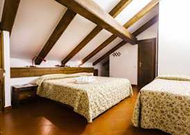 Hotel Biancaneve 4
